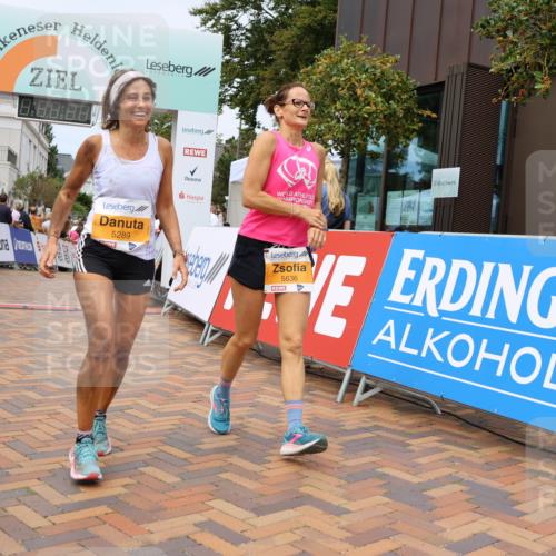 31.08.2025 - 21. Blankeneser Heldenlauf Strokosch-Dieckow http://msf.ph/oto/8700045 31.08.2025 12:40:43 Ziel 5435, 5636, 5289, 4152 meine-sportfotos.de