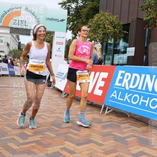 31.08.2025 - 21. Blankeneser Heldenlauf Strokosch-Dieckow http://msf.ph/oto/8700047 31.08.2025 12:40:43 Ziel 5435, 5636, 5289, 4152 meine-sportfotos.de