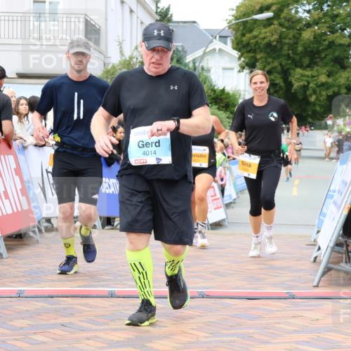 31.08.2025 - 21. Blankeneser Heldenlauf Strokosch-Dieckow http://msf.ph/oto/8700048 31.08.2025 12:53:29 Ziel 5025, 5026, 5557, 4014 meine-sportfotos.de