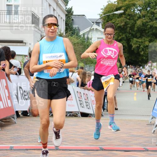 31.08.2025 - 21. Blankeneser Heldenlauf Strokosch-Dieckow http://msf.ph/oto/8700049 31.08.2025 12:40:40 Ziel 5435, 5636, 5289, 4152 meine-sportfotos.de