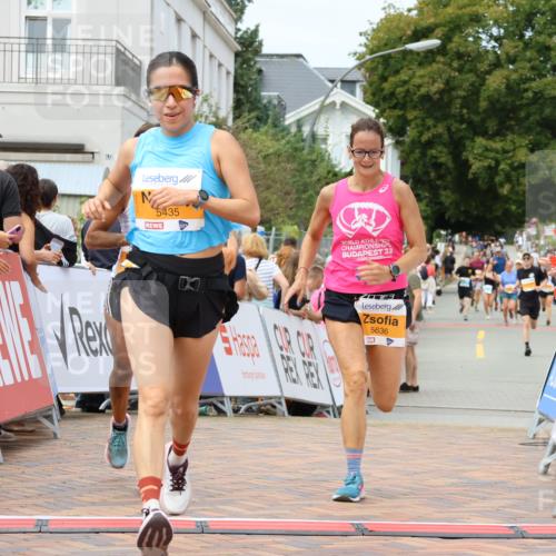31.08.2025 - 21. Blankeneser Heldenlauf Strokosch-Dieckow http://msf.ph/oto/8700054 31.08.2025 12:40:40 Ziel 5435, 5636, 5289, 4152 meine-sportfotos.de