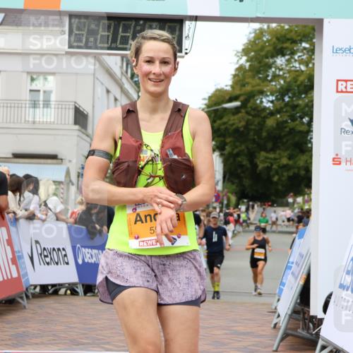 31.08.2025 - 21. Blankeneser Heldenlauf Strokosch-Dieckow http://msf.ph/oto/8700055 31.08.2025 12:53:24 Ziel 5557 meine-sportfotos.de