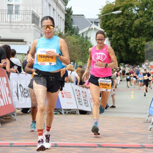 31.08.2025 - 21. Blankeneser Heldenlauf Strokosch-Dieckow http://msf.ph/oto/8700057 31.08.2025 12:40:40 Ziel 5435, 5636, 5289, 4152 meine-sportfotos.de