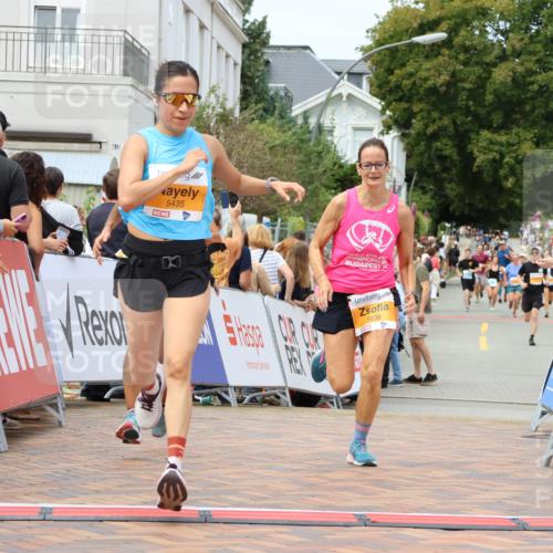 31.08.2025 - 21. Blankeneser Heldenlauf Strokosch-Dieckow http://msf.ph/oto/8700064 31.08.2025 12:40:40 Ziel 5435, 5636, 5289, 4152 meine-sportfotos.de