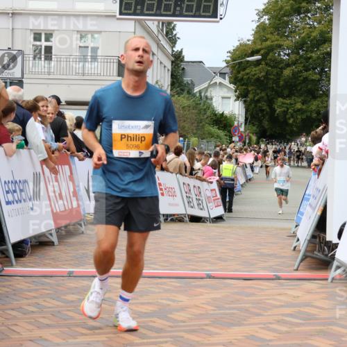 31.08.2025 - 21. Blankeneser Heldenlauf Strokosch-Dieckow http://msf.ph/oto/8700083 31.08.2025 12:40:27 Ziel 5096, 5449, 5351, 5645 meine-sportfotos.de