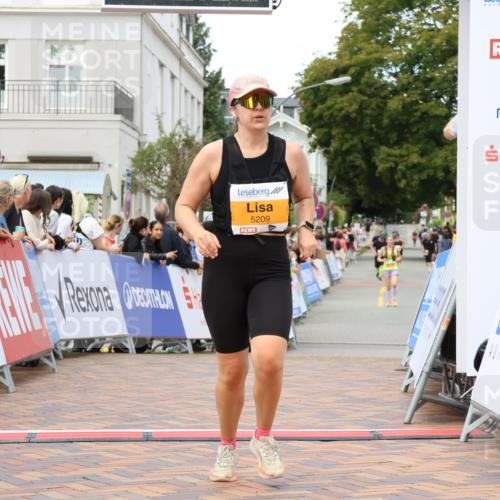 31.08.2025 - 21. Blankeneser Heldenlauf Strokosch-Dieckow http://msf.ph/oto/8700110 31.08.2025 12:53:10 Ziel 5209 meine-sportfotos.de