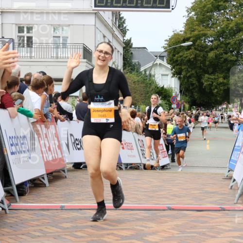31.08.2025 - 21. Blankeneser Heldenlauf Strokosch-Dieckow http://msf.ph/oto/8700129 31.08.2025 12:40:20 Ziel 5449, 5693, 5351, 5645 meine-sportfotos.de