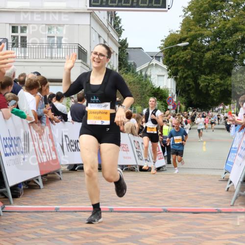 31.08.2025 - 21. Blankeneser Heldenlauf Strokosch-Dieckow http://msf.ph/oto/8700130 31.08.2025 12:40:20 Ziel 5449, 5693, 5351, 5645 meine-sportfotos.de