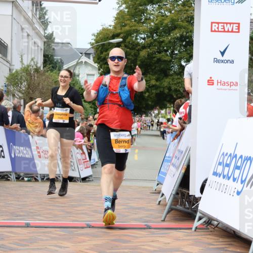 31.08.2025 - 21. Blankeneser Heldenlauf Strokosch-Dieckow http://msf.ph/oto/8700149 31.08.2025 12:40:18 Ziel 5077, 5449, 5693, 5166, 5645, 5327 meine-sportfotos.de