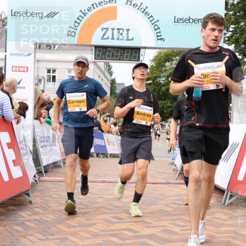 31.08.2025 - 21. Blankeneser Heldenlauf Strokosch-Dieckow http://msf.ph/oto/8700164 31.08.2025 12:40:12 Ziel 5077, 5343, 5528, 5693, 5166, 5327, 4317 meine-sportfotos.de