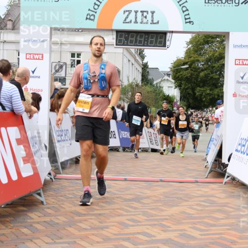 31.08.2025 - 21. Blankeneser Heldenlauf Strokosch-Dieckow http://msf.ph/oto/8700205 31.08.2025 12:40:00 Ziel 5838, 5756, 5538, 5528, 4378 meine-sportfotos.de