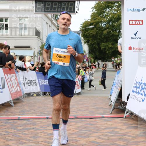 31.08.2025 - 21. Blankeneser Heldenlauf Strokosch-Dieckow http://msf.ph/oto/8700211 31.08.2025 12:52:21 Ziel 5240 meine-sportfotos.de