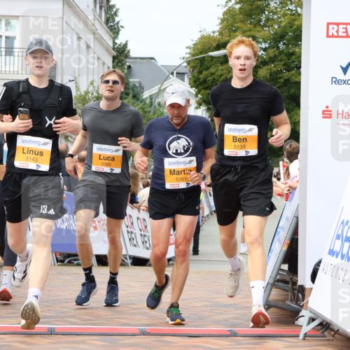 31.08.2025 - 21. Blankeneser Heldenlauf Strokosch-Dieckow http://msf.ph/oto/8700293 31.08.2025 12:39:21 Ziel 5385, 5143, 5139, 5161, 4194 meine-sportfotos.de