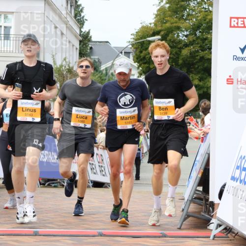 31.08.2025 - 21. Blankeneser Heldenlauf Strokosch-Dieckow http://msf.ph/oto/8700297 31.08.2025 12:39:21 Ziel 5385, 5143, 5139, 5161, 4194 meine-sportfotos.de