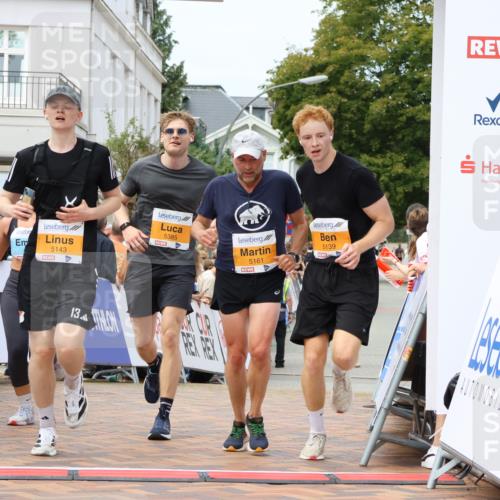 31.08.2025 - 21. Blankeneser Heldenlauf Strokosch-Dieckow http://msf.ph/oto/8700298 31.08.2025 12:39:21 Ziel 5385, 5143, 5139, 5161, 4194 meine-sportfotos.de