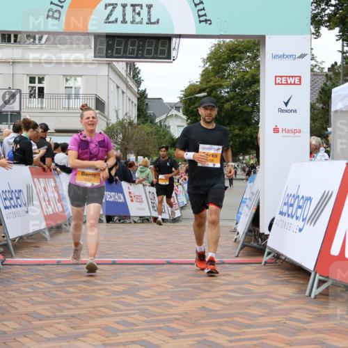 31.08.2025 - 21. Blankeneser Heldenlauf Strokosch-Dieckow http://msf.ph/oto/8700317 31.08.2025 12:51:51 Ziel 5396, 5397, 5455 meine-sportfotos.de