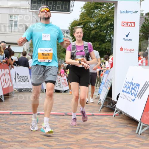 31.08.2025 - 21. Blankeneser Heldenlauf Strokosch-Dieckow http://msf.ph/oto/8700330 31.08.2025 12:39:06 Ziel 5222, 5596, 5635, 5225, 4341 meine-sportfotos.de