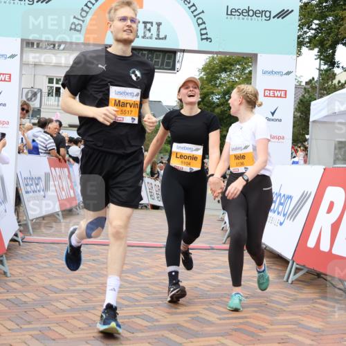 31.08.2025 - 21. Blankeneser Heldenlauf Strokosch-Dieckow http://msf.ph/oto/8700331 31.08.2025 12:51:43 Ziel 5104, 5136, 5007, 5034, 5518, 5517 meine-sportfotos.de