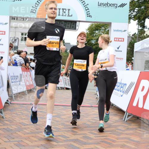 31.08.2025 - 21. Blankeneser Heldenlauf Strokosch-Dieckow http://msf.ph/oto/8700333 31.08.2025 12:51:43 Ziel 5104, 5136, 5007, 5034, 5518, 5517 meine-sportfotos.de