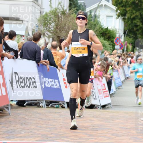 31.08.2025 - 21. Blankeneser Heldenlauf Strokosch-Dieckow http://msf.ph/oto/8700347 31.08.2025 12:38:58 Ziel 5432, 5222, 5378, 5635 meine-sportfotos.de