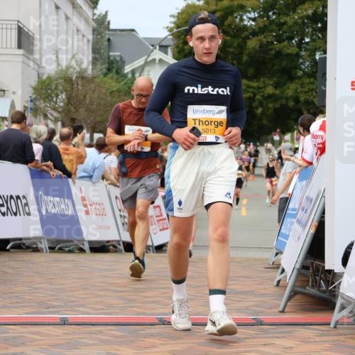 31.08.2025 - 21. Blankeneser Heldenlauf Strokosch-Dieckow http://msf.ph/oto/8700374 31.08.2025 12:38:48 Ziel 5432, 5013, 5378 meine-sportfotos.de