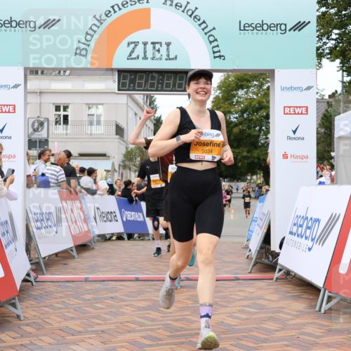 31.08.2025 - 21. Blankeneser Heldenlauf Strokosch-Dieckow http://msf.ph/oto/8700378 31.08.2025 12:51:40 Ziel 5104, 5136, 5007, 5034, 5518, 5517 meine-sportfotos.de