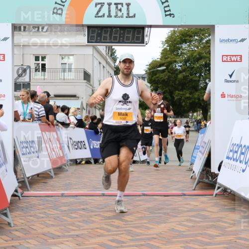 31.08.2025 - 21. Blankeneser Heldenlauf Strokosch-Dieckow http://msf.ph/oto/8700388 31.08.2025 12:51:38 Ziel 5104, 5136, 5141, 5007, 5034, 5518, 5517 meine-sportfotos.de