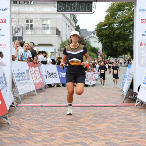 31.08.2025 - 21. Blankeneser Heldenlauf Strokosch-Dieckow http://msf.ph/oto/8700461 31.08.2025 12:51:18 Ziel 5285, 5830 meine-sportfotos.de