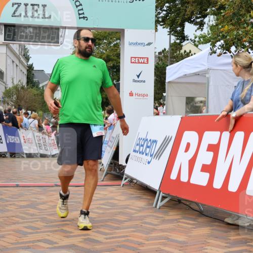 31.08.2025 - 21. Blankeneser Heldenlauf Strokosch-Dieckow http://msf.ph/oto/8700463 31.08.2025 12:38:06 Ziel 5561, 4076 meine-sportfotos.de