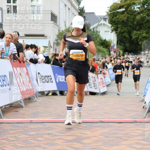 31.08.2025 - 21. Blankeneser Heldenlauf Strokosch-Dieckow http://msf.ph/oto/8700470 31.08.2025 12:51:18 Ziel 5285, 5830 meine-sportfotos.de