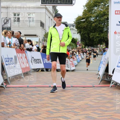 31.08.2025 - 21. Blankeneser Heldenlauf Strokosch-Dieckow http://msf.ph/oto/8700472 31.08.2025 12:51:12 Ziel 5830 meine-sportfotos.de
