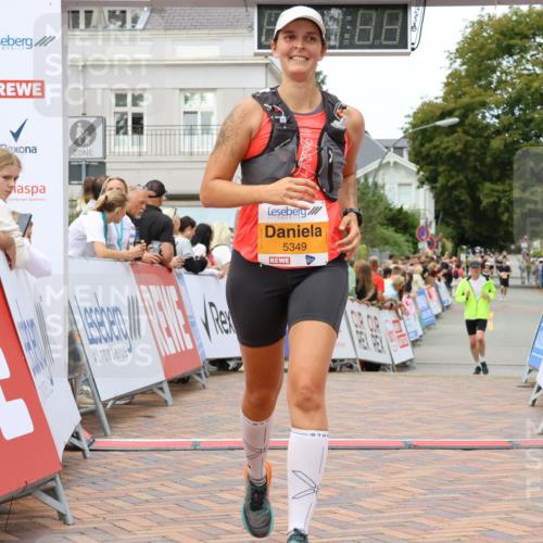 31.08.2025 - 21. Blankeneser Heldenlauf Strokosch-Dieckow http://msf.ph/oto/8700487 31.08.2025 12:51:04 Ziel 5268, 5349, 5630 meine-sportfotos.de