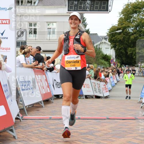 31.08.2025 - 21. Blankeneser Heldenlauf Strokosch-Dieckow http://msf.ph/oto/8700499 31.08.2025 12:51:03 Ziel 5268, 5349, 5629, 5630 meine-sportfotos.de