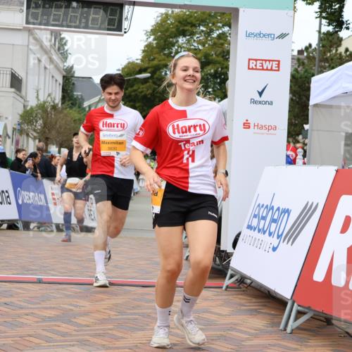 31.08.2025 - 21. Blankeneser Heldenlauf Strokosch-Dieckow http://msf.ph/oto/8700559 31.08.2025 12:50:56 Ziel 5268, 5040, 5629, 5630 meine-sportfotos.de