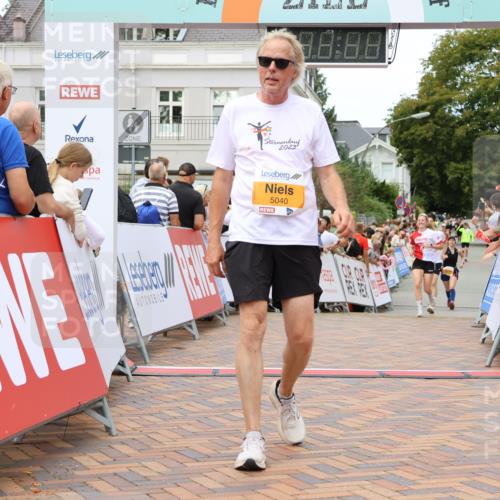 31.08.2025 - 21. Blankeneser Heldenlauf Strokosch-Dieckow http://msf.ph/oto/8700577 31.08.2025 12:50:51 Ziel 5040, 5344, 5425, 5629 meine-sportfotos.de