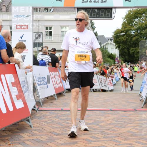 31.08.2025 - 21. Blankeneser Heldenlauf Strokosch-Dieckow http://msf.ph/oto/8700581 31.08.2025 12:50:51 Ziel 5040, 5344, 5425, 5629 meine-sportfotos.de