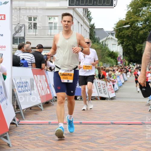 31.08.2025 - 21. Blankeneser Heldenlauf Strokosch-Dieckow http://msf.ph/oto/8700590 31.08.2025 12:50:48 Ziel 5040, 5344, 5425 meine-sportfotos.de