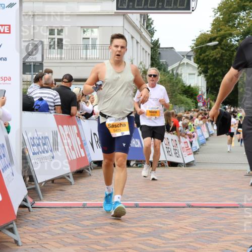 31.08.2025 - 21. Blankeneser Heldenlauf Strokosch-Dieckow http://msf.ph/oto/8700603 31.08.2025 12:50:47 Ziel 5040, 5344, 5425 meine-sportfotos.de