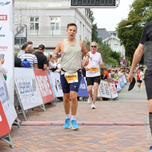 31.08.2025 - 21. Blankeneser Heldenlauf Strokosch-Dieckow http://msf.ph/oto/8700605 31.08.2025 12:50:47 Ziel 5040, 5344, 5425 meine-sportfotos.de