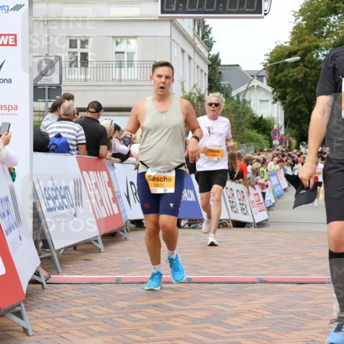 31.08.2025 - 21. Blankeneser Heldenlauf Strokosch-Dieckow http://msf.ph/oto/8700607 31.08.2025 12:50:47 Ziel 5040, 5344, 5425 meine-sportfotos.de