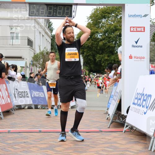 31.08.2025 - 21. Blankeneser Heldenlauf Strokosch-Dieckow http://msf.ph/oto/8700618 31.08.2025 12:50:45 Ziel 5040, 5344, 5425 meine-sportfotos.de