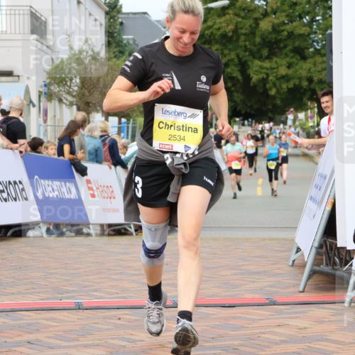 31.08.2025 - 21. Blankeneser Heldenlauf Strokosch-Dieckow http://msf.ph/oto/8700623 31.08.2025 10:33:51 Ziel 2530, 2534 meine-sportfotos.de