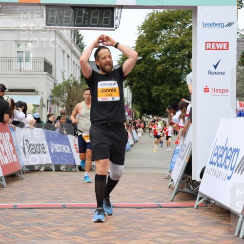 31.08.2025 - 21. Blankeneser Heldenlauf Strokosch-Dieckow http://msf.ph/oto/8700624 31.08.2025 12:50:45 Ziel 5040, 5344, 5425 meine-sportfotos.de