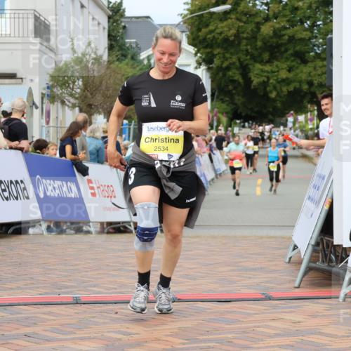 31.08.2025 - 21. Blankeneser Heldenlauf Strokosch-Dieckow http://msf.ph/oto/8700633 31.08.2025 10:33:50 Ziel 2635, 2634, 2530, 2534 meine-sportfotos.de