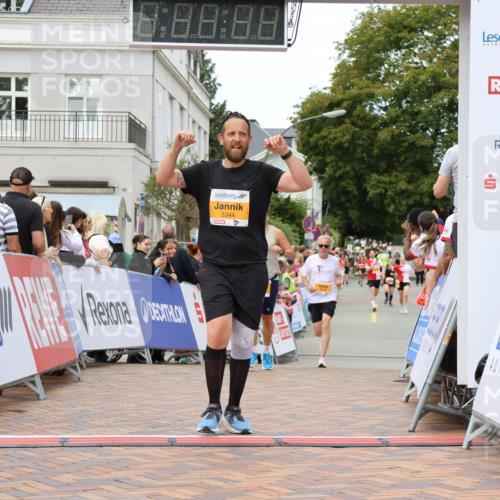 31.08.2025 - 21. Blankeneser Heldenlauf Strokosch-Dieckow http://msf.ph/oto/8700654 31.08.2025 12:50:44 Ziel 5344, 5425 meine-sportfotos.de