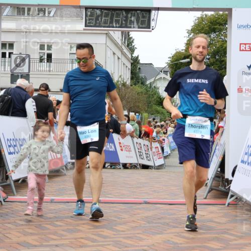 31.08.2025 - 21. Blankeneser Heldenlauf Strokosch-Dieckow http://msf.ph/oto/8700666 31.08.2025 12:50:33 Ziel 5569, 5726, 4380, 4379 meine-sportfotos.de