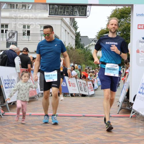 31.08.2025 - 21. Blankeneser Heldenlauf Strokosch-Dieckow http://msf.ph/oto/8700669 31.08.2025 12:50:33 Ziel 5569, 5726, 4380, 4379 meine-sportfotos.de