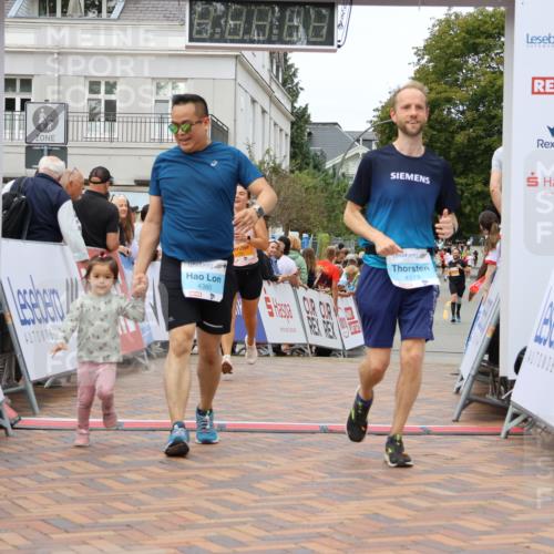31.08.2025 - 21. Blankeneser Heldenlauf Strokosch-Dieckow http://msf.ph/oto/8700678 31.08.2025 12:50:33 Ziel 5569, 5726, 4380, 4379 meine-sportfotos.de