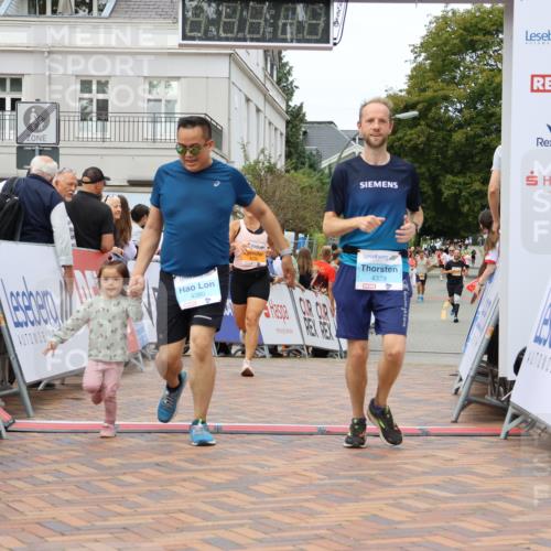 31.08.2025 - 21. Blankeneser Heldenlauf Strokosch-Dieckow http://msf.ph/oto/8700687 31.08.2025 12:50:32 Ziel 5569, 5726, 4380, 4379 meine-sportfotos.de