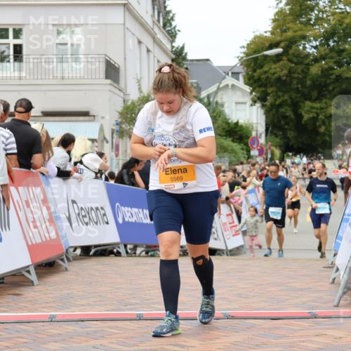 31.08.2025 - 21. Blankeneser Heldenlauf Strokosch-Dieckow http://msf.ph/oto/8700696 31.08.2025 12:50:26 Ziel 5569, 5588 meine-sportfotos.de